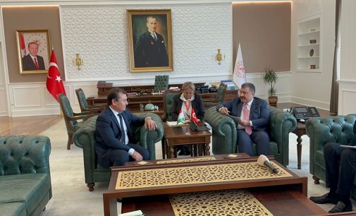 Турция: Встреча Джамолиддина Абдуллозода с министром здравоохранения Турецкой Республики Фахреттином Коджа