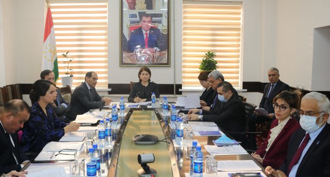 В Душанбе состоялось очередное заседание Национального координационного комитета по борьбе со СПИДом, туберкулезом и малярией